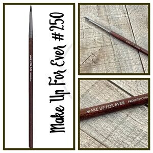 Make Up For Ever #250 Precise Eyeliner Brush